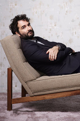 乔什·普菲弗曼（杰伊·杜普拉斯饰演）