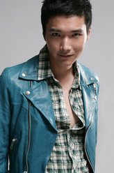 阿鹏（李泰饰演）