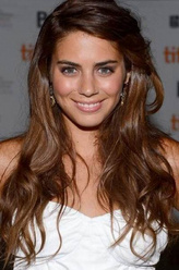 洛伦扎·伊佐（洛伦扎·伊佐饰演）