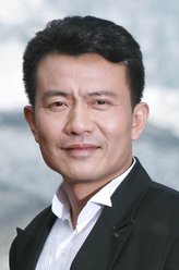 李强（李强饰演）