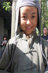 红儿(小把戏)（张子枫饰演）