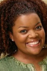 雪莉·贝内特（伊薇特·尼科尔·布朗饰演）