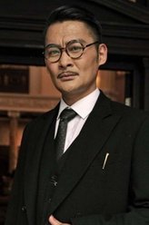 秦少白（景岗山饰演）