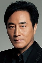 大学校长（杨立新饰演）