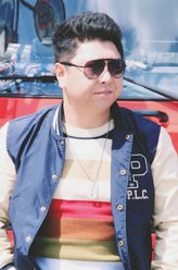 贾磊（刘天佐饰演）