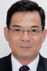 李国麟（李国麟饰演）