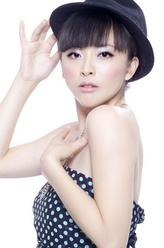 雷闪闪（黄小蕾饰演）