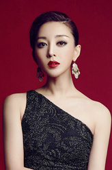 朱美娜（姜鸿饰演）