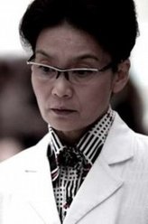 严如意（潘虹饰演）