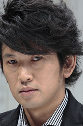 长谷川朝晴（长谷川朝晴饰演）