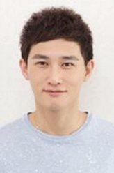 吴秦（萧赫饰演）