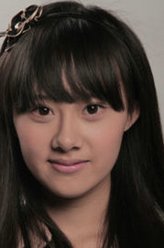 锦烛（曹曦月饰演）