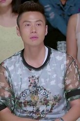 任小丁（李昊臻饰演）