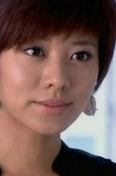 景飒（姜华饰演）