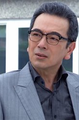 夏鹏飞（张晨光饰演）