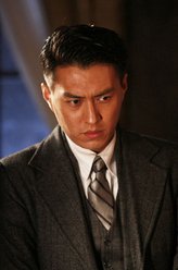 牧良逢（靳东饰演）