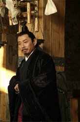 勾践（陈道明饰演）