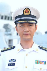 肖伟国（王同辉饰演）