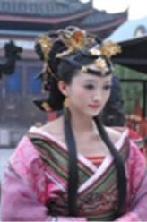 张嫣（吴静一饰演）