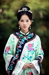 楚楚（何琳饰演）