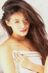 酒吧老板娘（陈宝莲饰演）