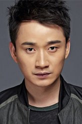 何俊阳（娄宇健饰演）