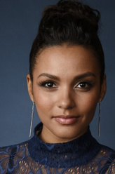 蕾妮·克莱蒙斯（杰西卡·卢卡斯饰演）