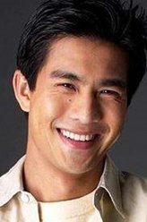 洪锦（方展发饰演）