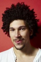 乔尔·弗莱（乔尔·弗莱饰演）