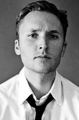 Chaz Nygaard（祖舒华·克洛斯饰演）