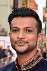 Alex Kapour（乌特卡什·安邦德卡尔饰演）