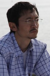 欧阳一峰（安泽豪饰演）
