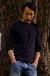 闫丰（于卿饰演）