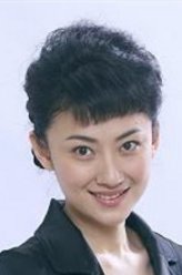 秦 坤（李欣凌饰演）