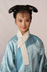流朱（战菁一饰演）