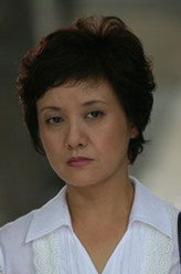 祝美莲（邓婕饰演）