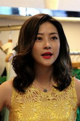 LILY（朱锐饰演）