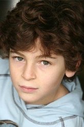 布鲁斯·韦恩（大卫·马祖饰演）