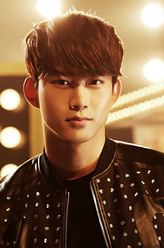 玉泽演（玉泽演饰演）