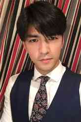 周璟顼（徐峰 饰演）