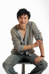 罗宇（韩青饰演）