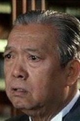 黄新（黄新饰演）