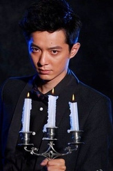 夏冬青（刘智扬饰演）