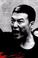 高强（郭强饰演）