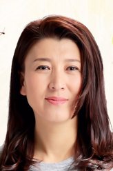 丁洁（闫学晶饰演）