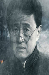 胡长宁（杨新鸣饰演）