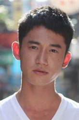 吴慷仁（吴慷仁饰演）