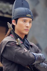 沈杰（胡琨饰演）