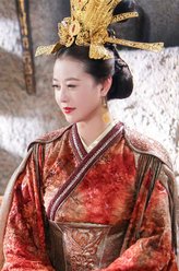顾雨湘（周海媚饰演）