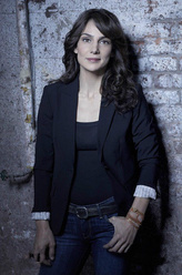 Debra Parker（安妮·帕里西饰演）